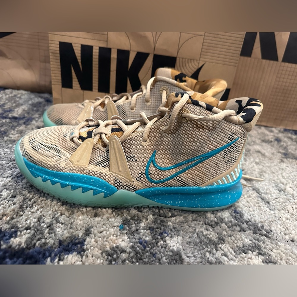 Kyrie 7 ripple (GS) size 6y